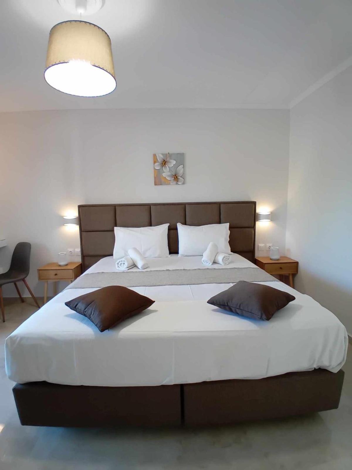 Roussa'S Apartments Laganas Ngoại thất bức ảnh