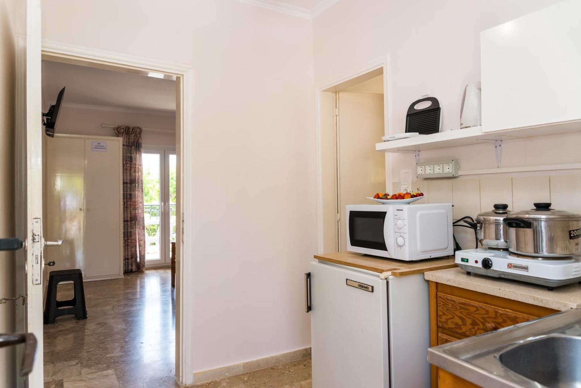 Roussa'S Apartments Laganas Ngoại thất bức ảnh