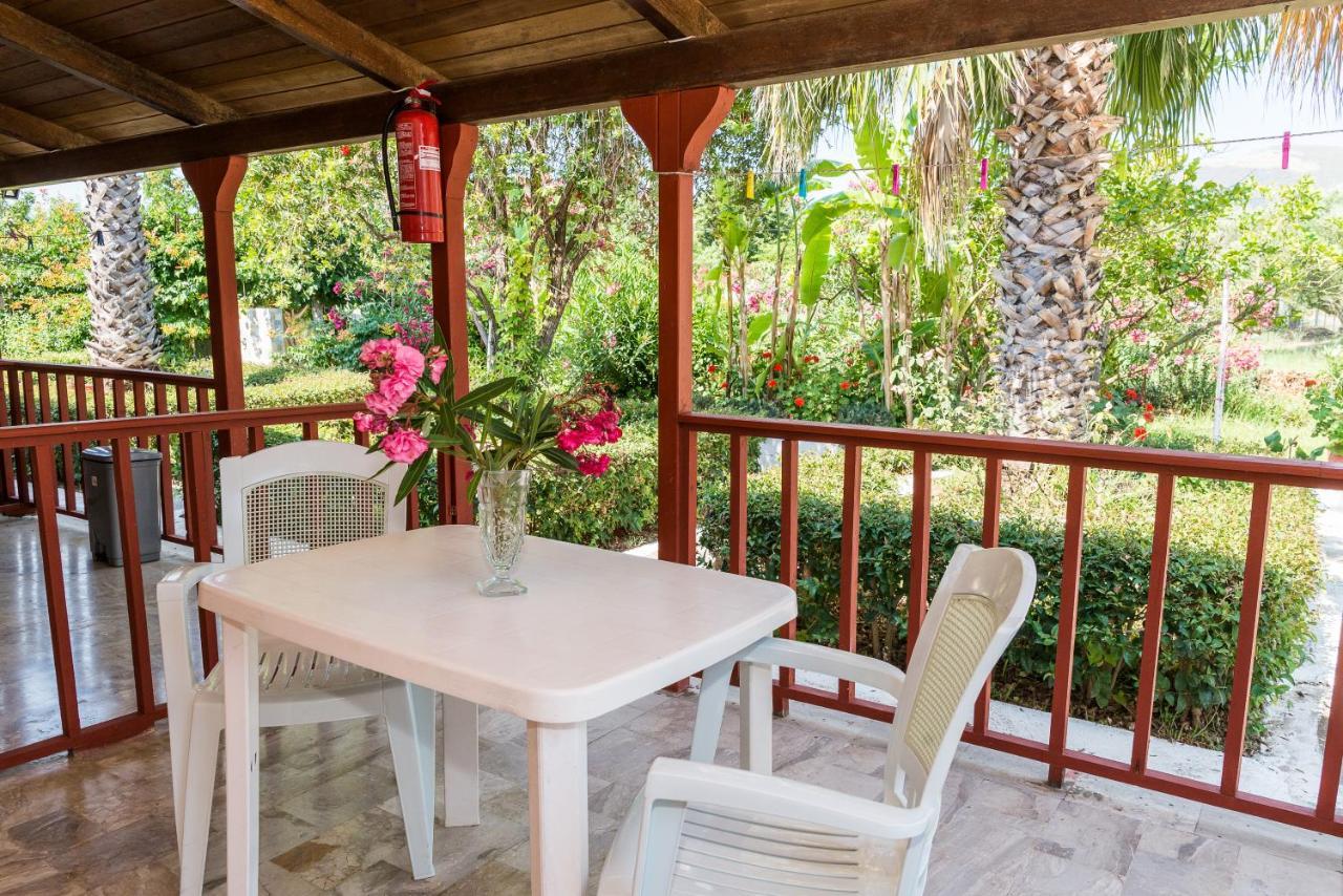 Roussa'S Apartments Laganas Ngoại thất bức ảnh