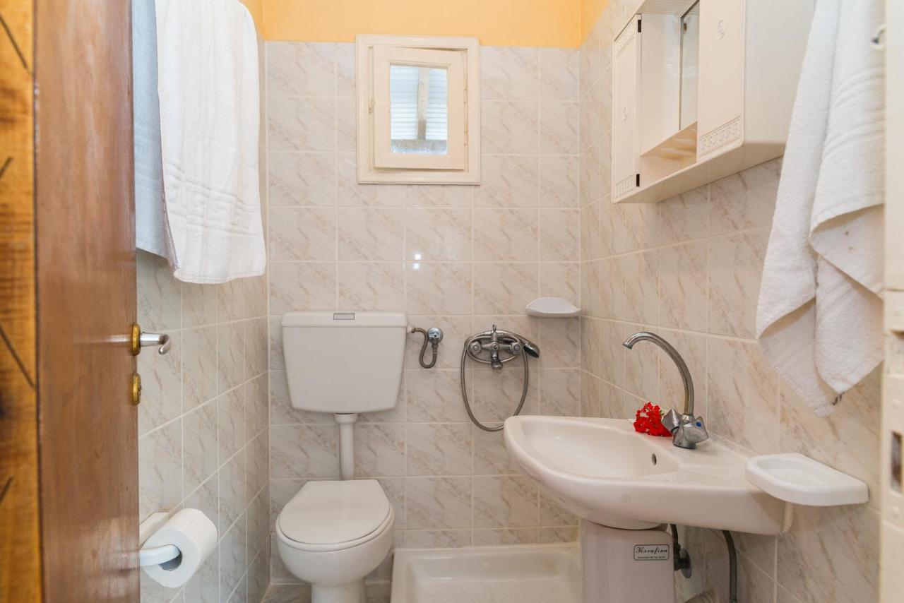 Roussa'S Apartments Laganas Ngoại thất bức ảnh