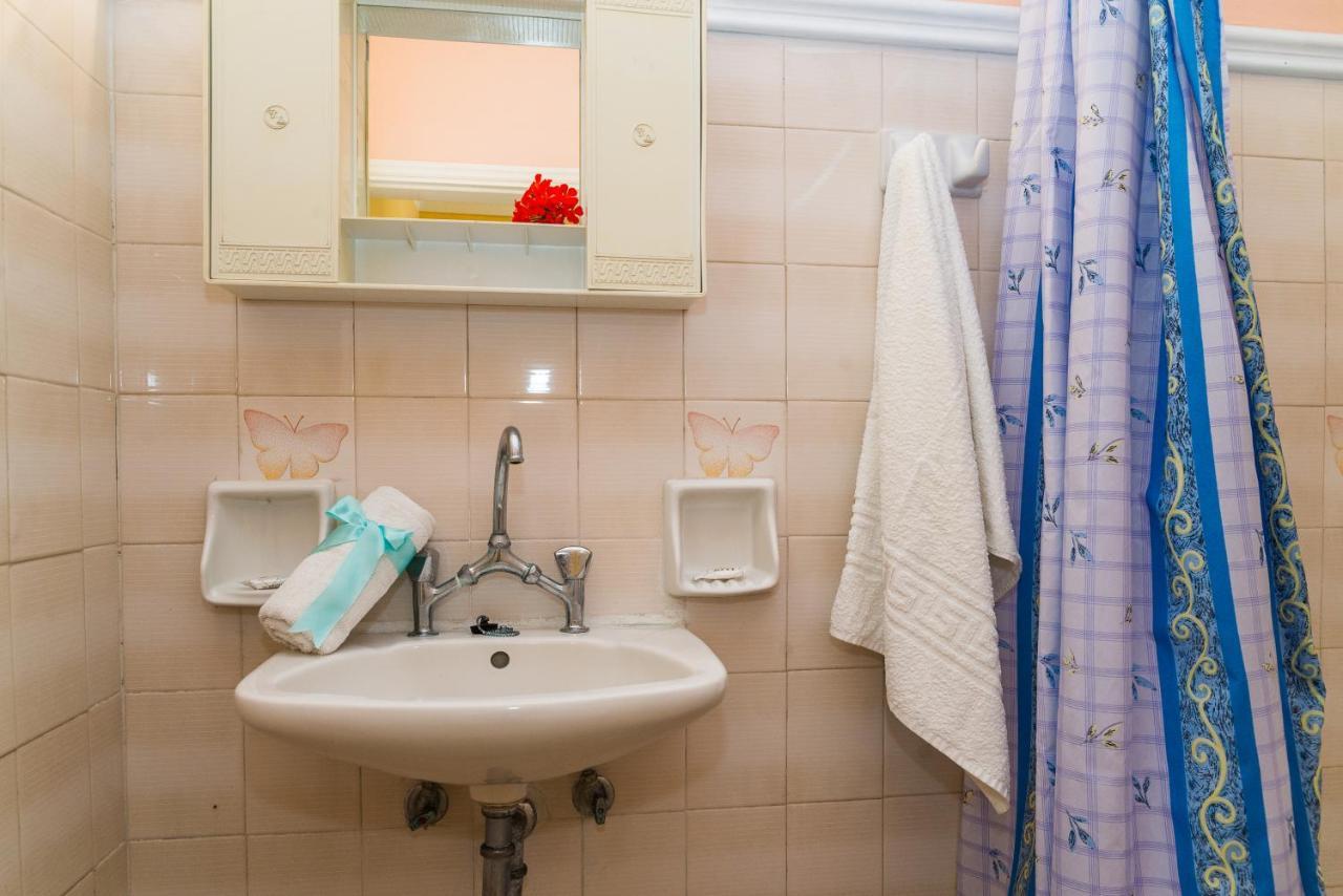 Roussa'S Apartments Laganas Ngoại thất bức ảnh