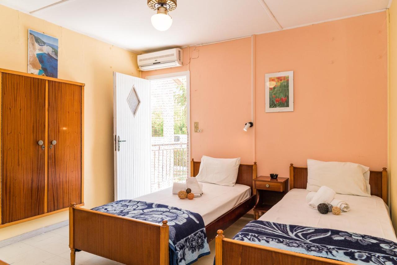 Roussa'S Apartments Laganas Ngoại thất bức ảnh