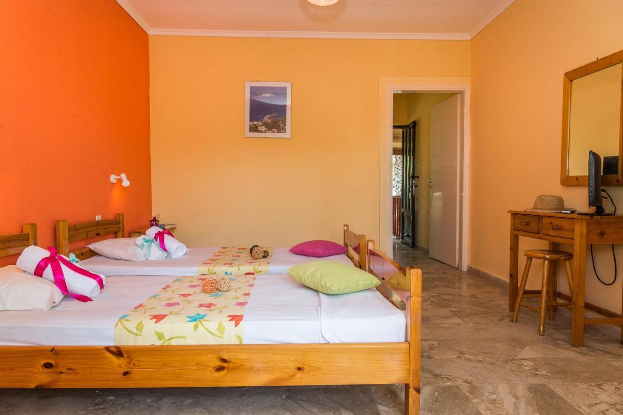 Roussa'S Apartments Laganas Ngoại thất bức ảnh